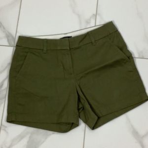 J. Crew Army Green Shorts Size 2 🌞